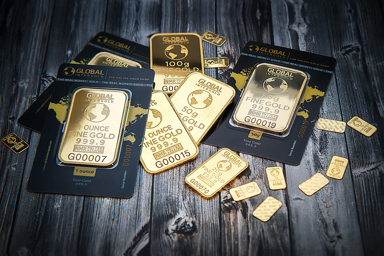 “黄金费用暴涨” 黄金费用暴涨该买还是该卖？